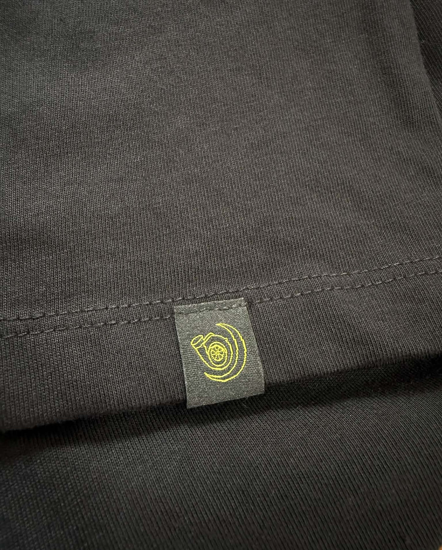 R32 Boyfriend Tee